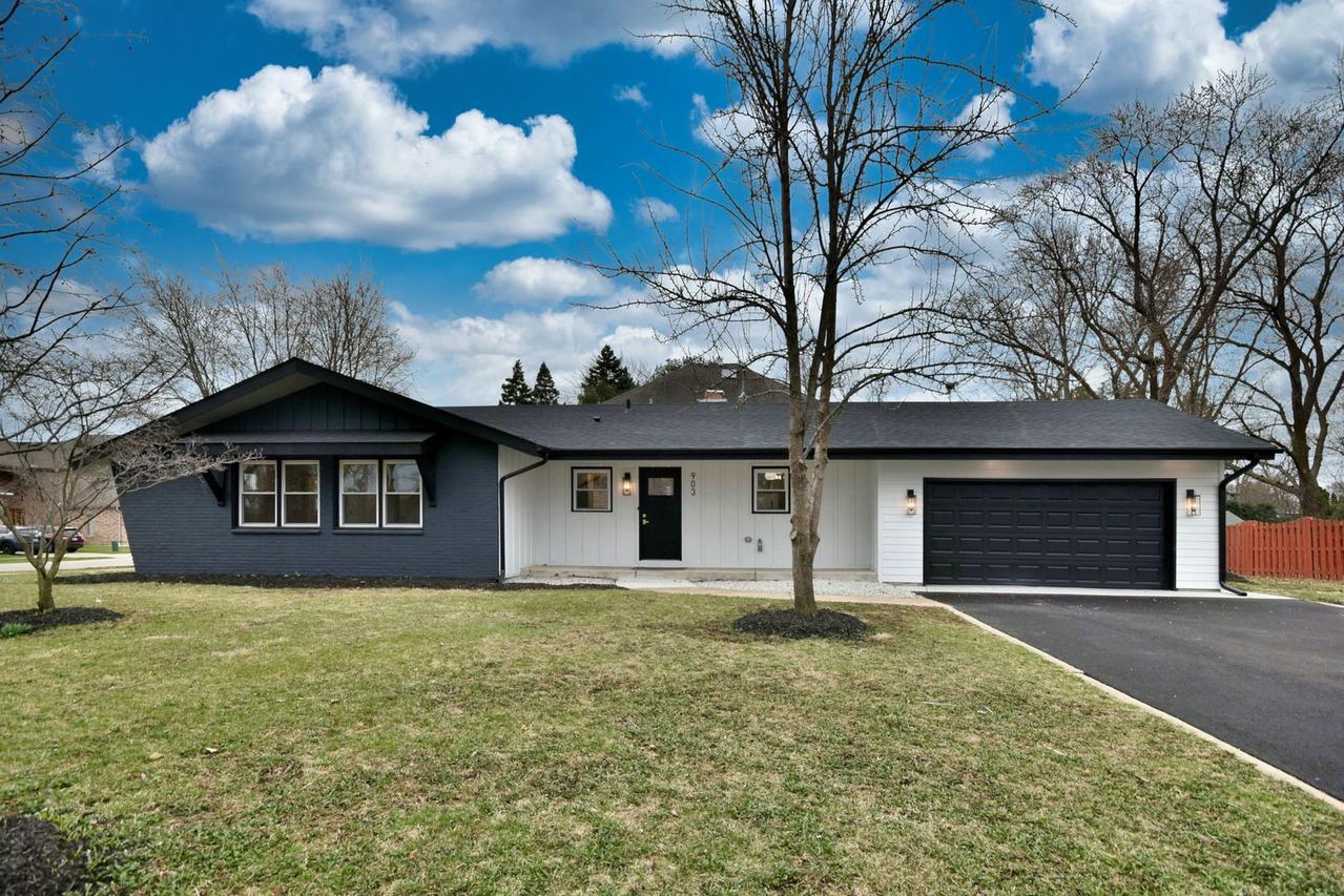 903 Jarvis Ave., Des Plaines, IL 60018