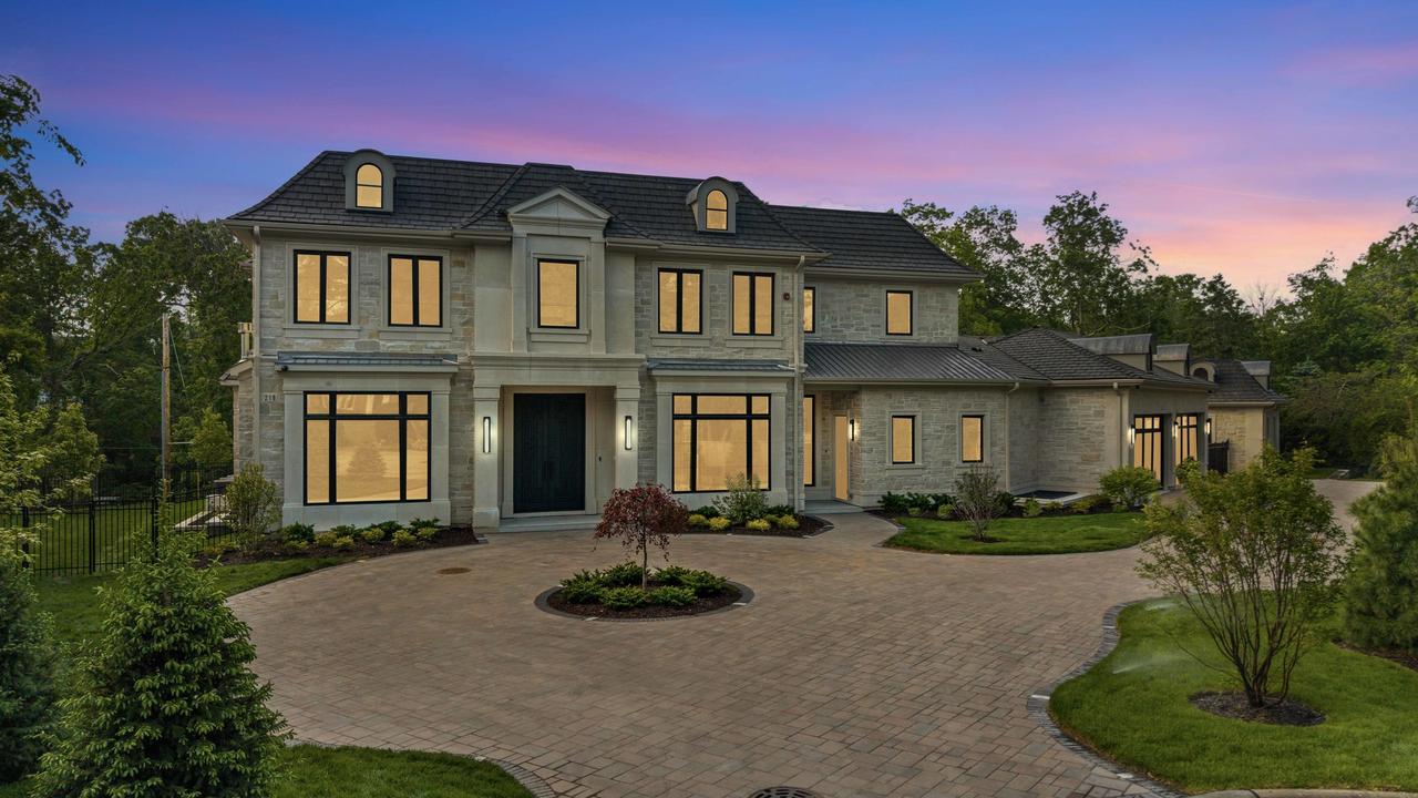 219 Lincoln Dr., Glencoe, IL 60022