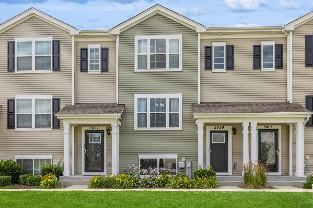 2459 Alison Ave., Pingree Grove, IL 60140