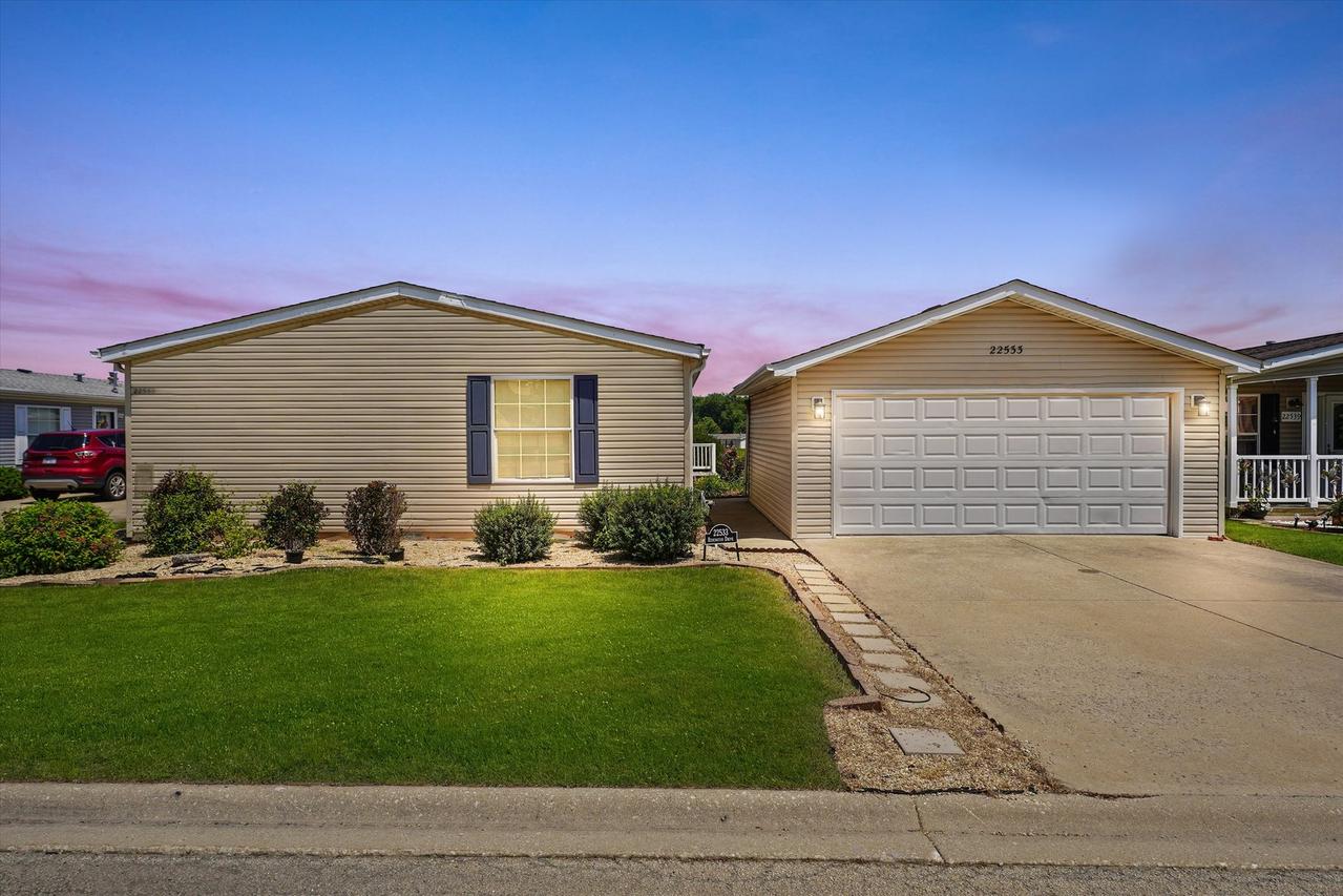 22533 S Remington Dr., Channahon, IL 60410