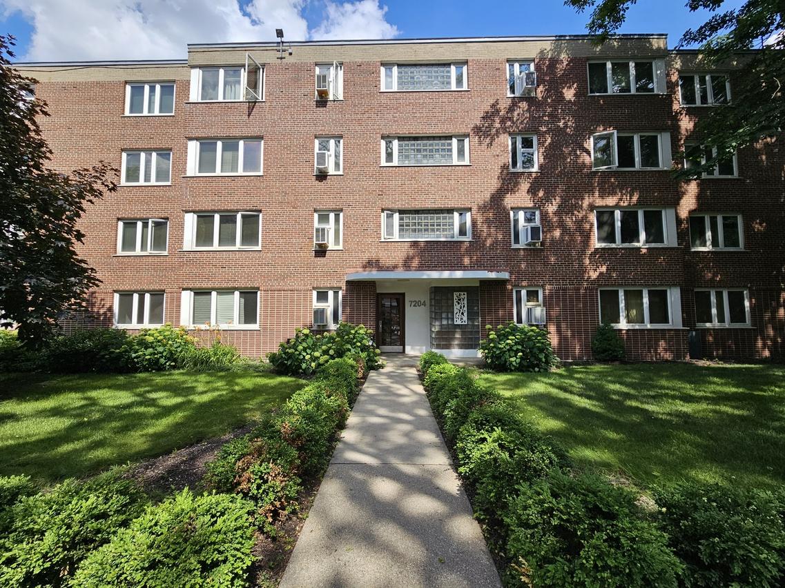 7204 Oak Ave. #3NW, River Forest, IL 60305