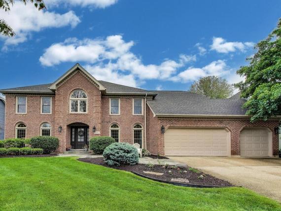1664 Imperial Cir., Naperville, IL 60563