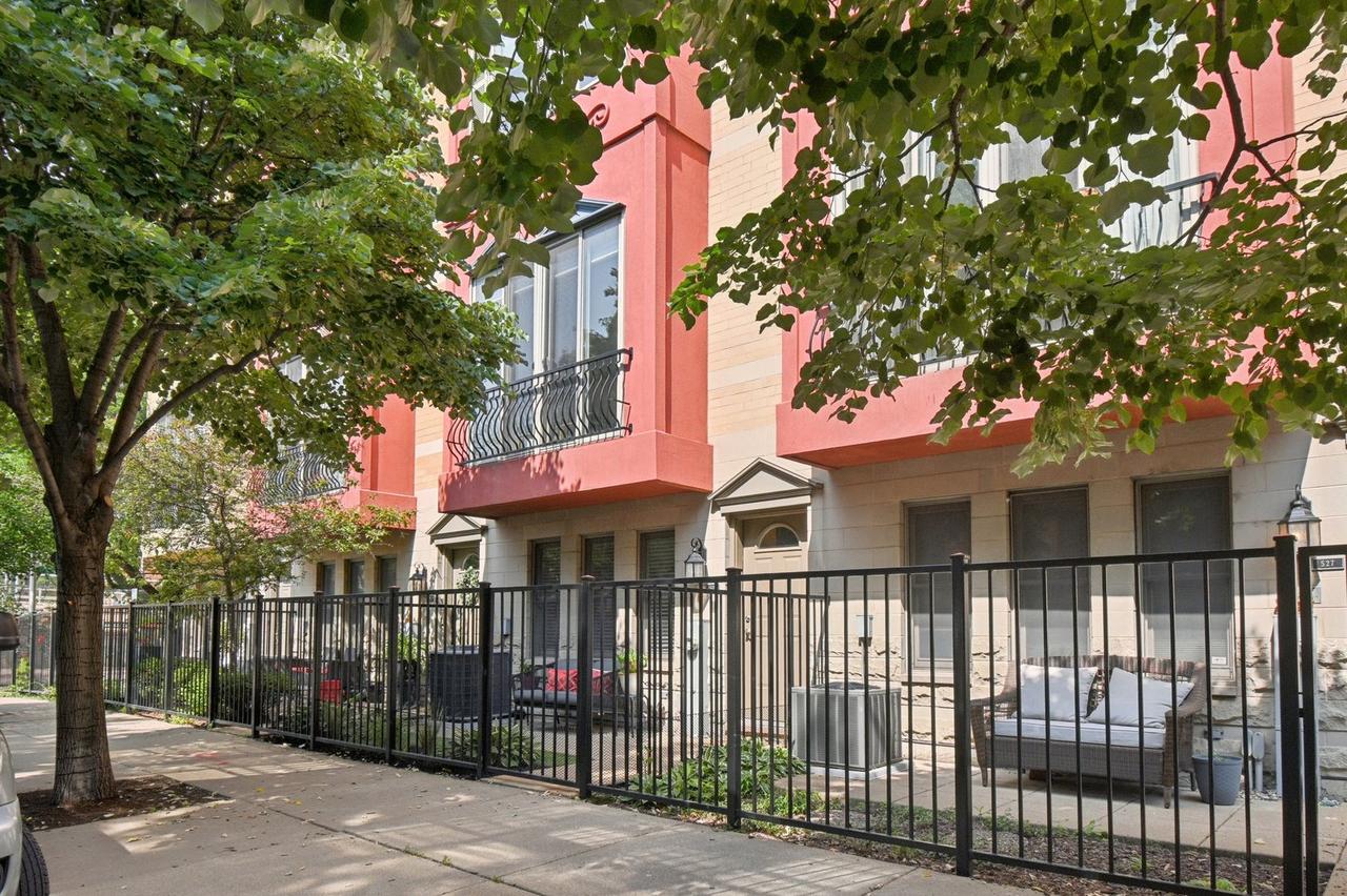 529 N Peoria St., Chicago, IL 60642