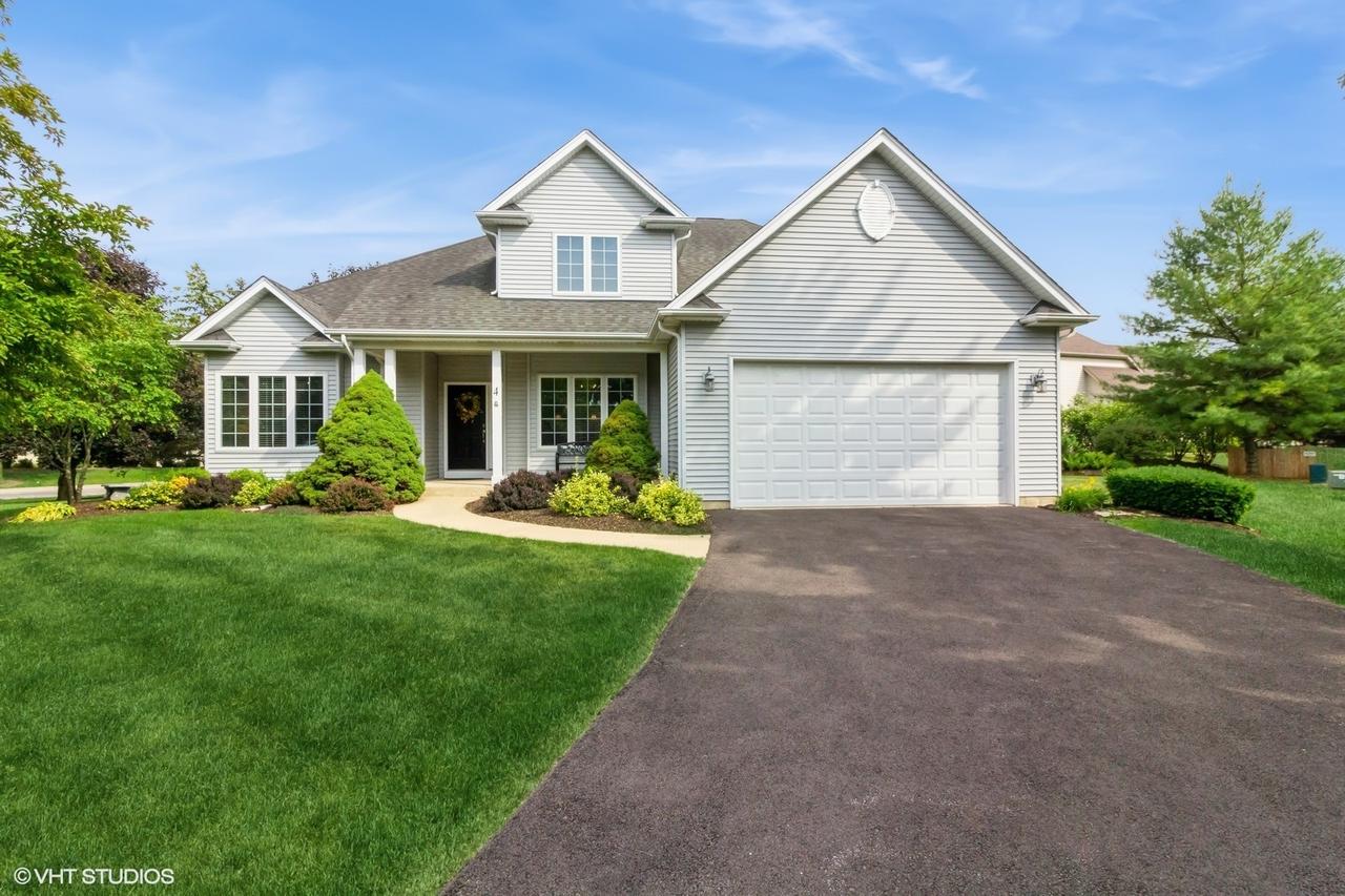 4 Birchwood Ct., Sugar Grove, IL 60554