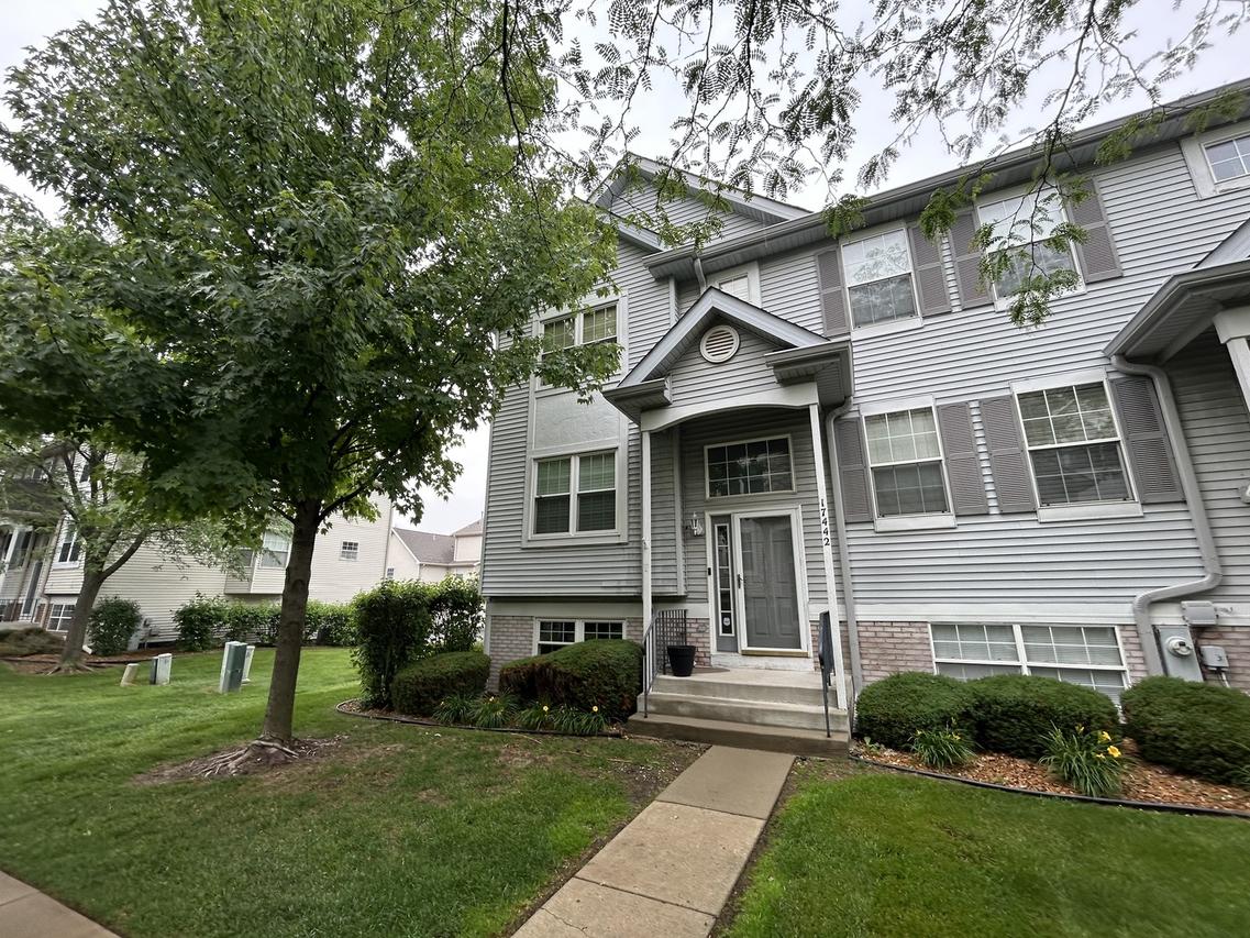 17442 Teton Cir. #4, Lockport, IL 60441
