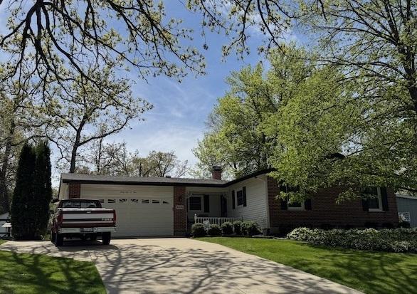 4605 Sussex Dr., Mchenry, IL 60050