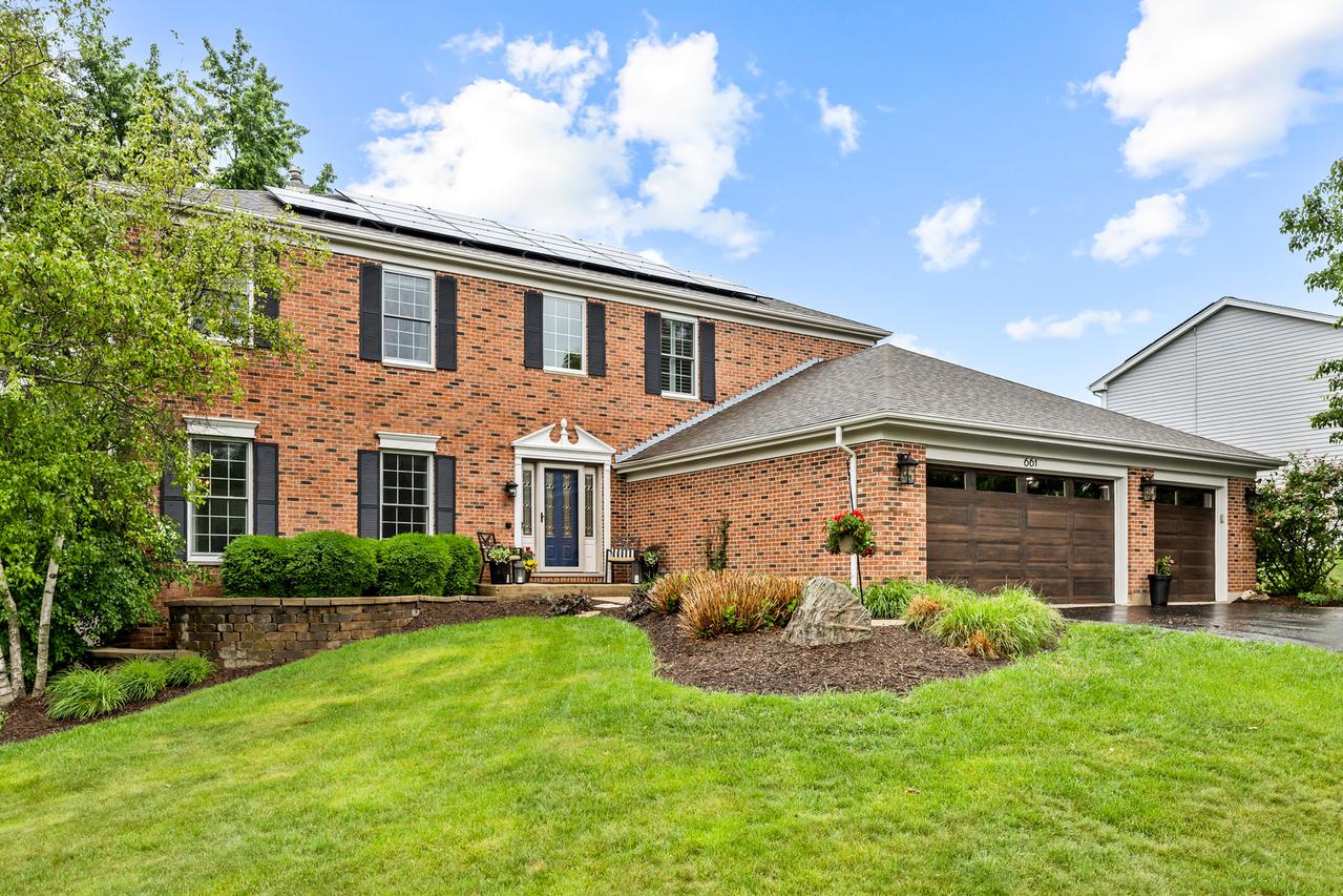 661 Regal Ln., Algonquin, IL 60102