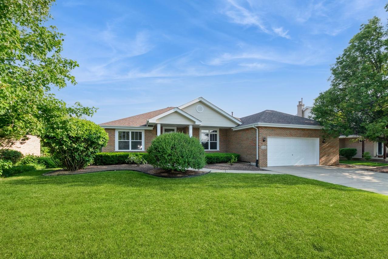 1108 Yamma Ridge, New Lenox, IL 60451