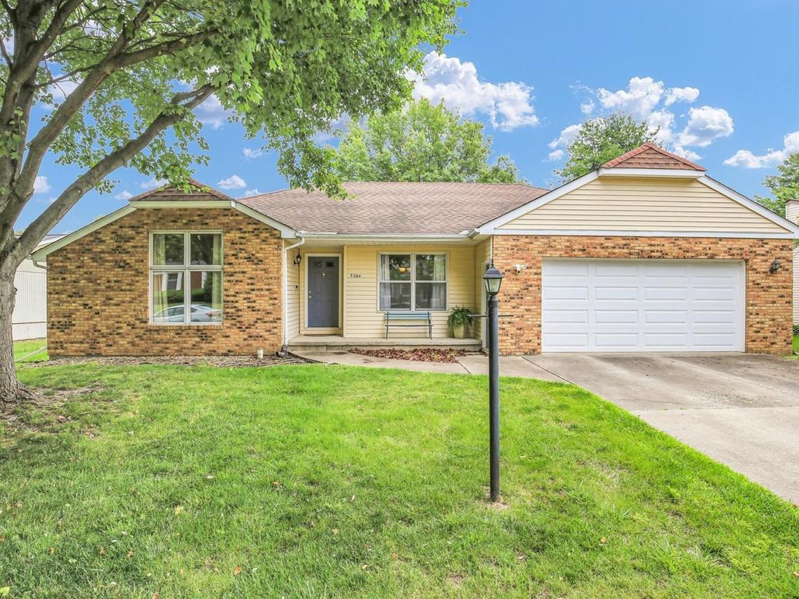 3204 Fawn Hill Ct., Urbana, IL 61802