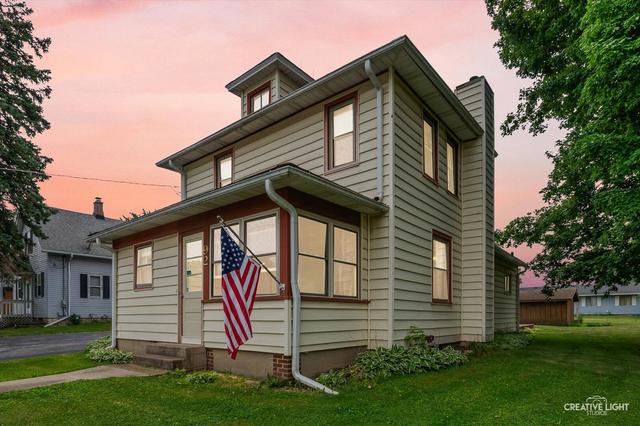92 Maple St., Sugar Grove, IL 60554