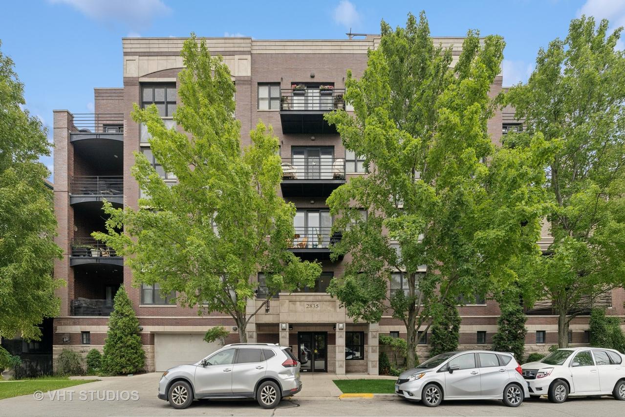 2835 N Lakewood Ave. #2C, Chicago, IL 60657