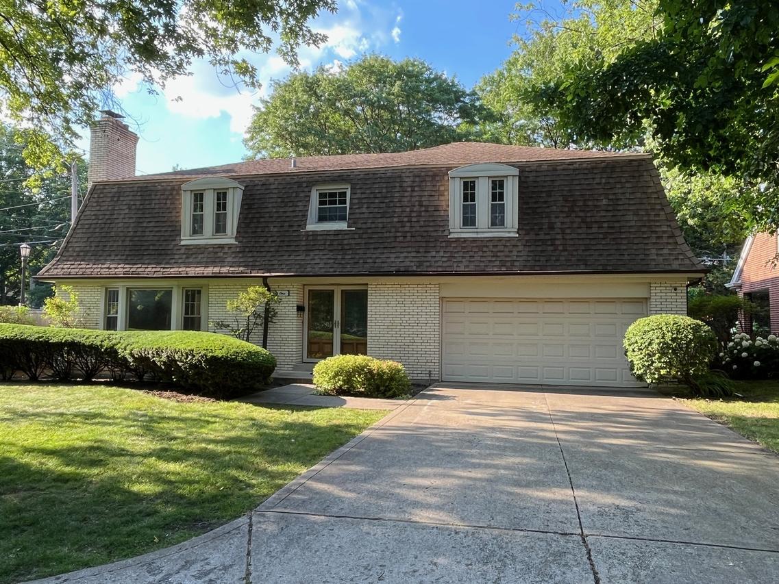 1 Martha Ln., Evanston, IL 60201