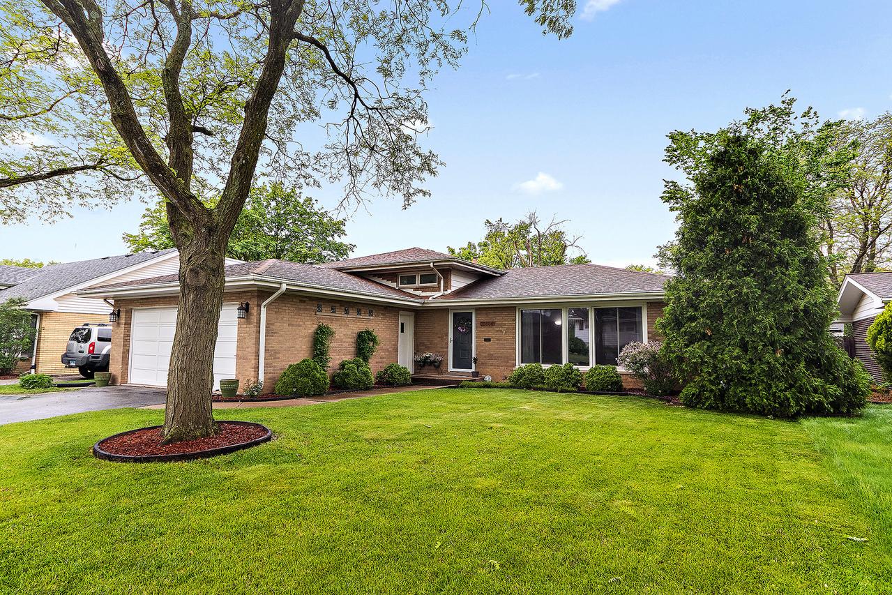 18806 Juhlin Dr., Homewood, IL 60430