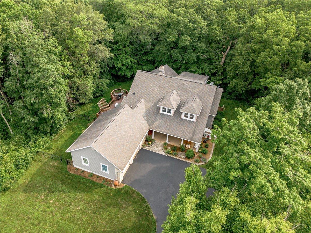 2 Timber Ridge Ln., Mansfield, IL 61854