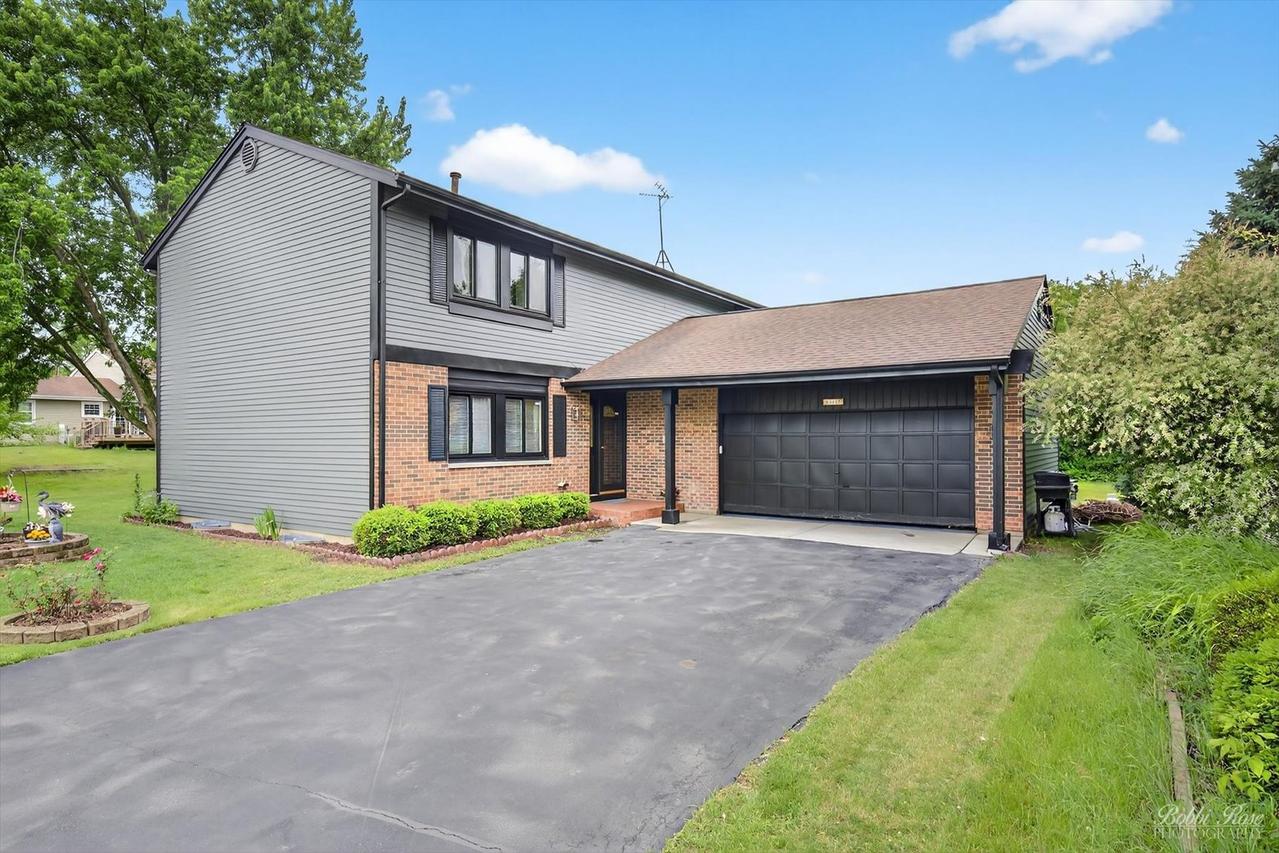 111 Mayberry Ct., Rolling Meadows, IL 60008