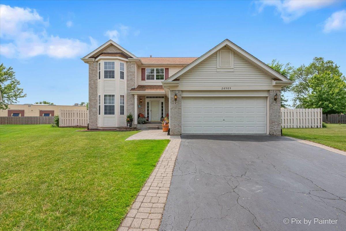 28909 Honeysuckle Ct., Lakemoor, IL 60051