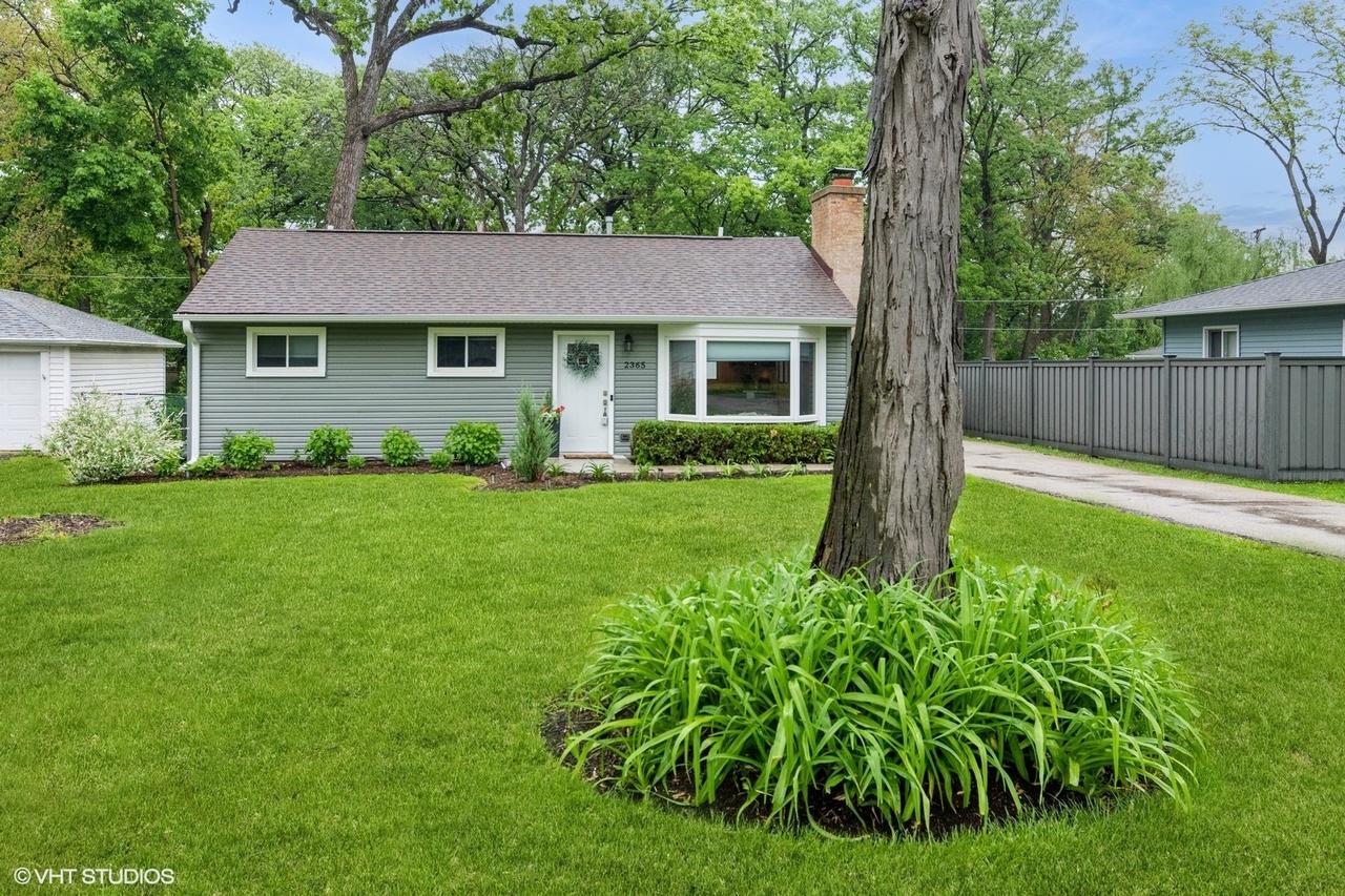 2365 N Barrington Woods Rd., Palatine, IL 60074