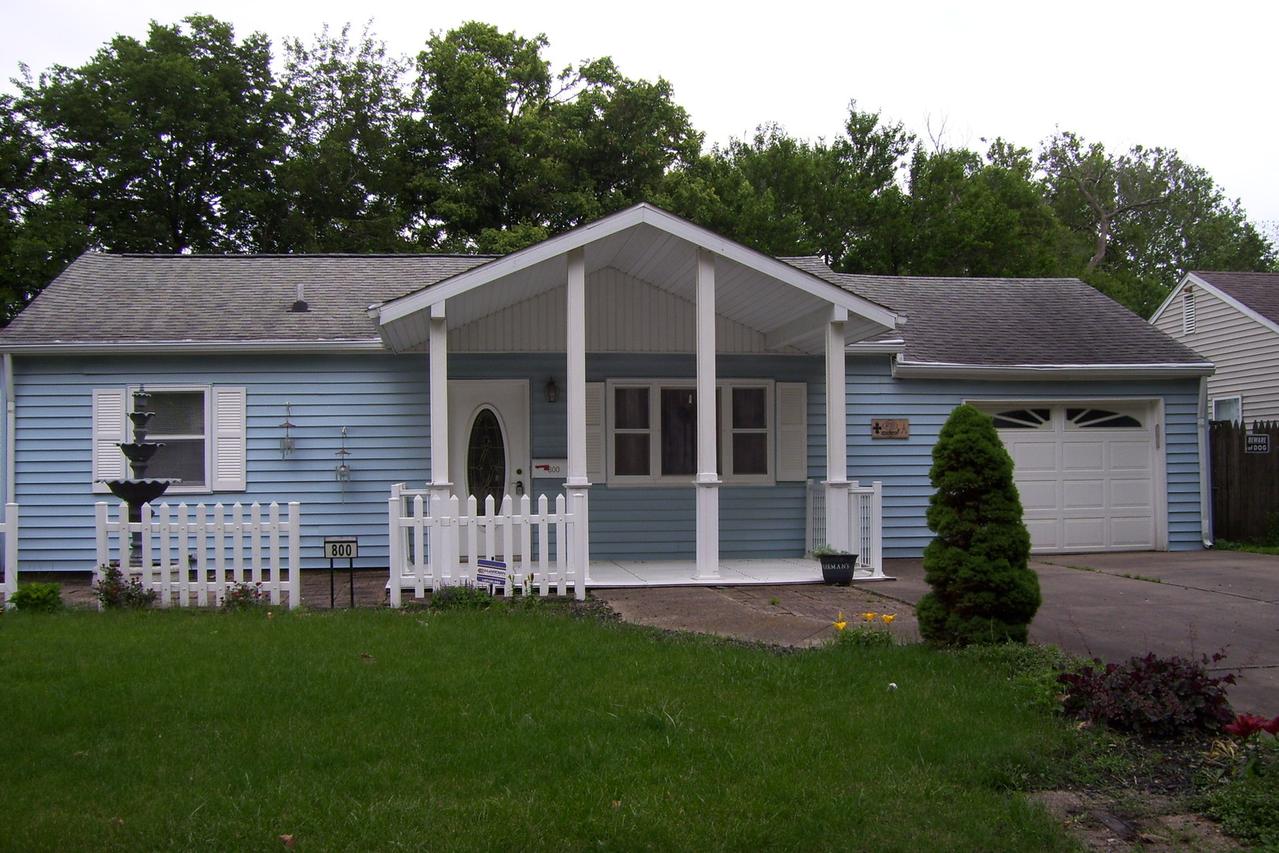 800 Roselyn Dr., Rantoul, IL 61866
