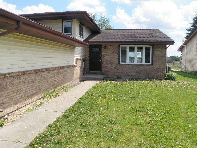 415 Palmor Dr., Ottawa, IL 61350