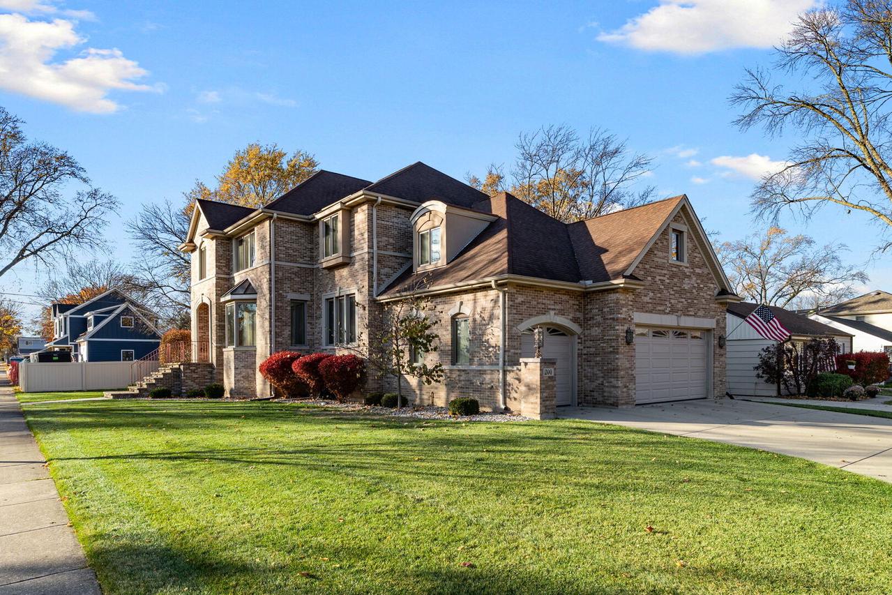 200 N School St., Mount Prospect, IL 60056