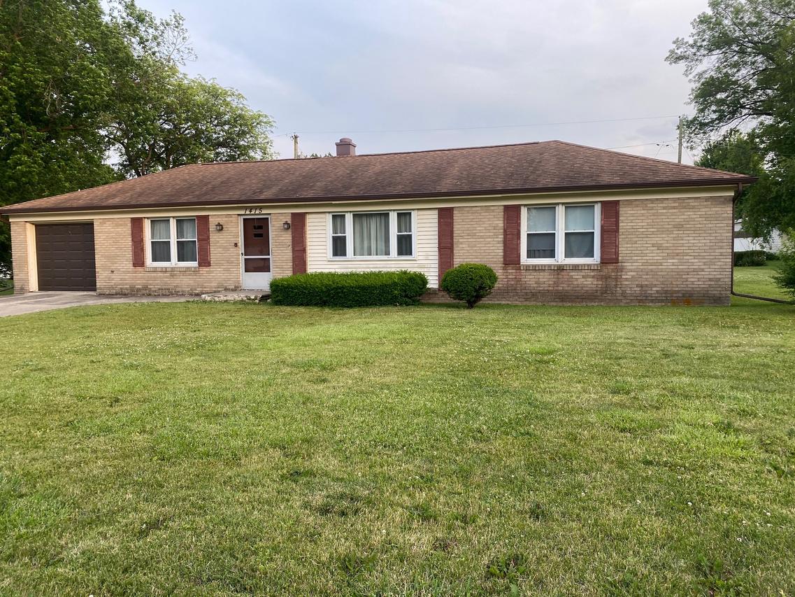 1415 Lakewood Dr., Mendota, IL 61342