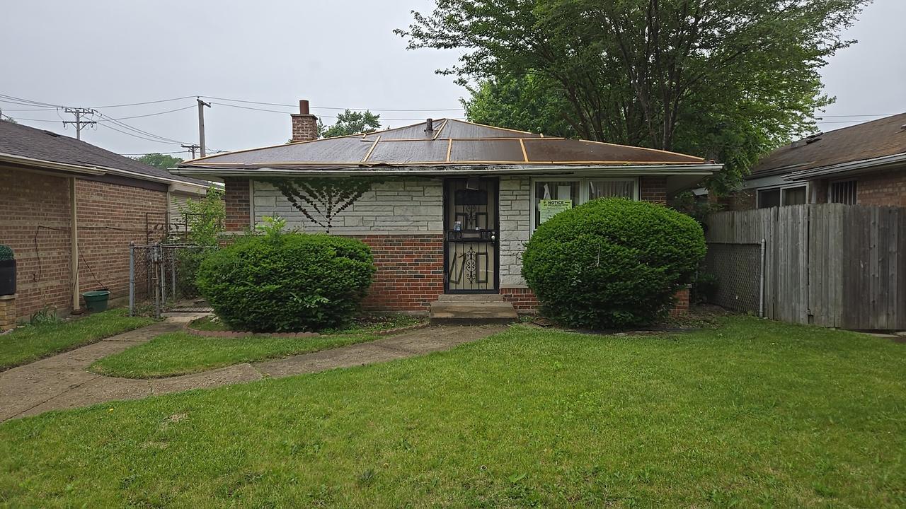 9426 S Peoria St., Chicago, IL 60620