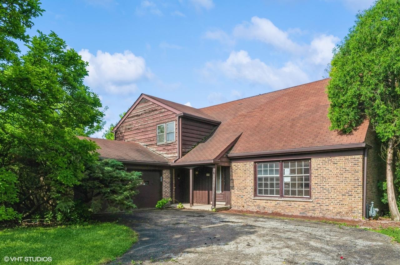 1940 Cypress Ln., Northbrook, IL 60062