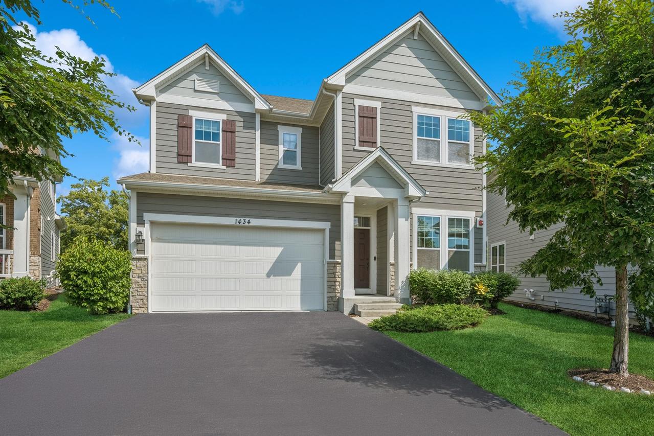 1434 Somerset Pl., Barrington, IL 60010