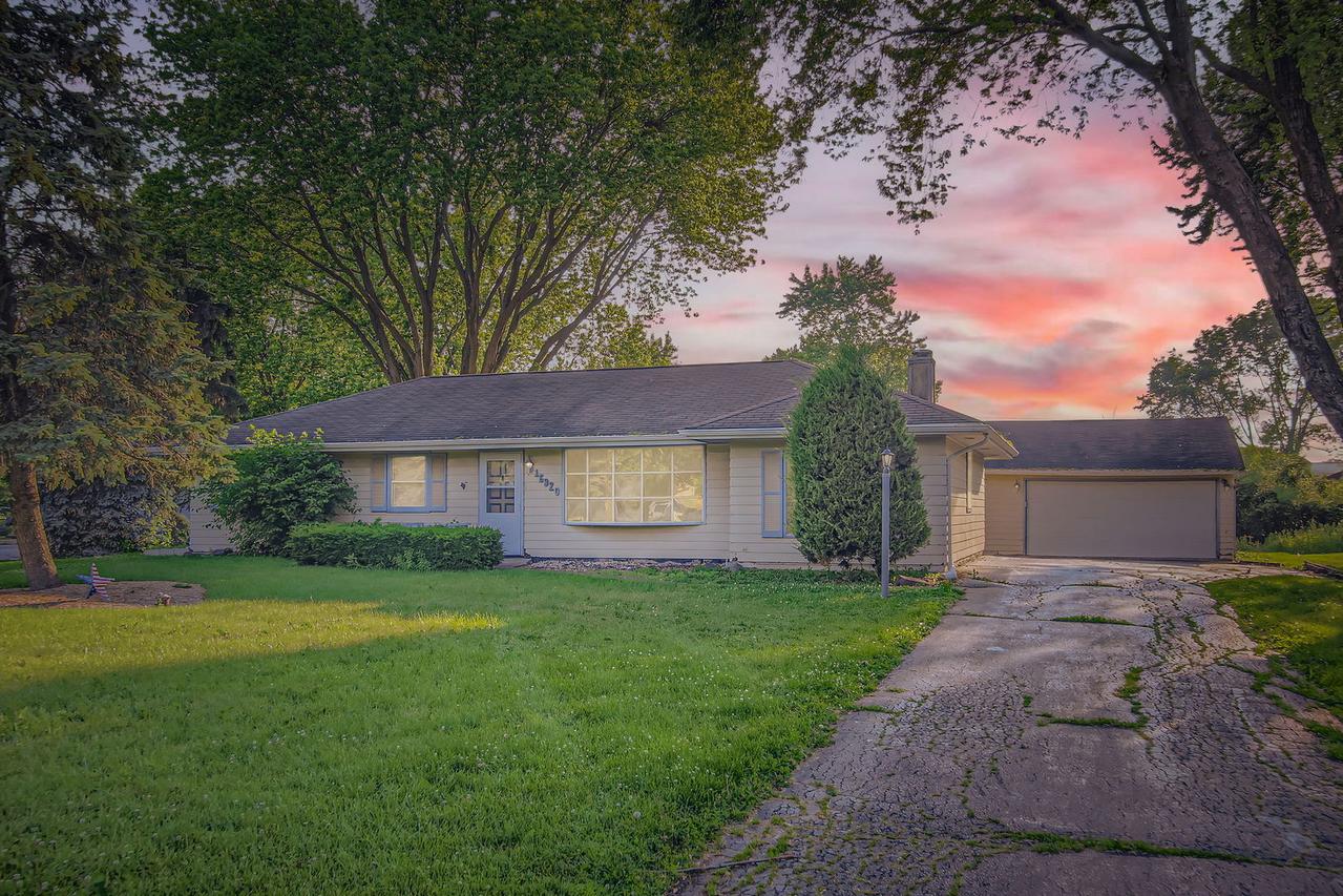 16320 S Howard St., Plainfield, IL 60586