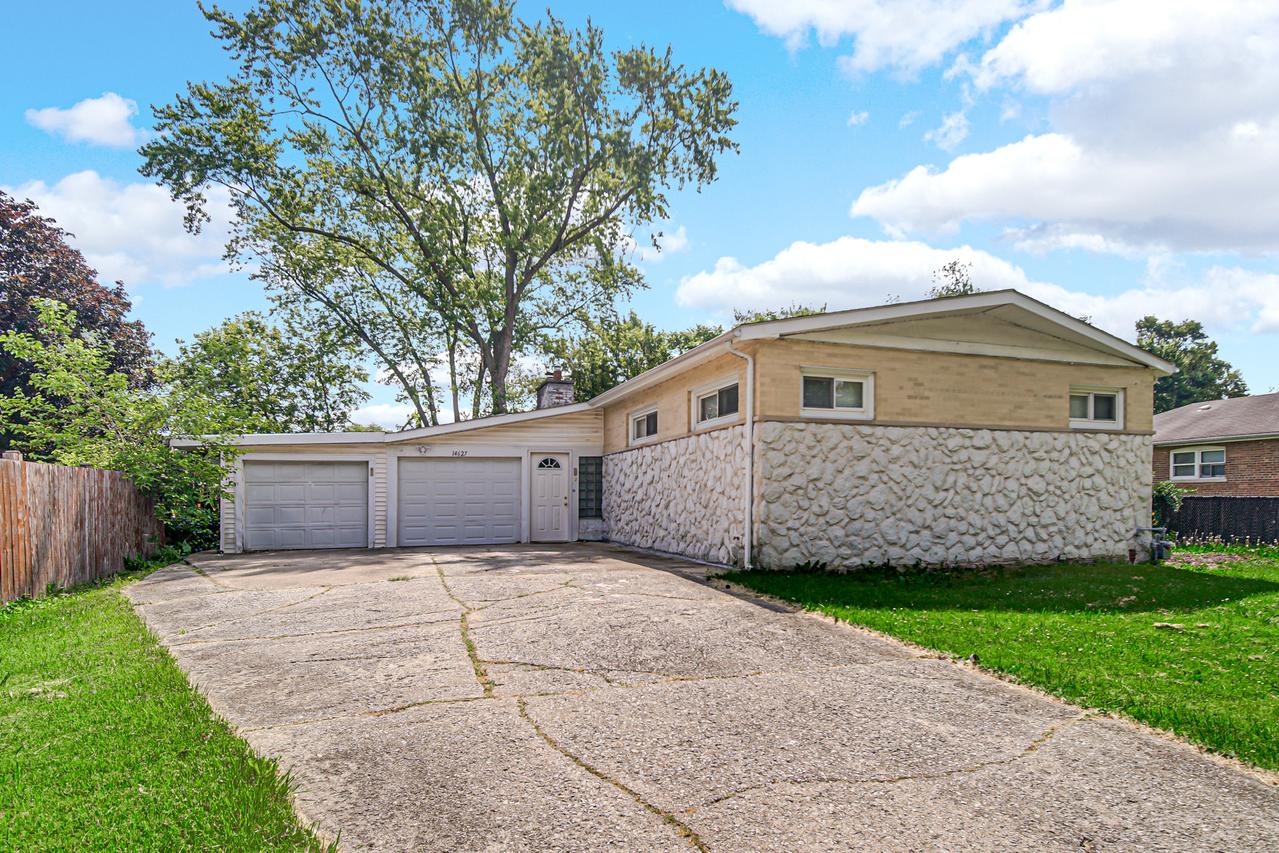 14627 State St., Dolton, IL 60419