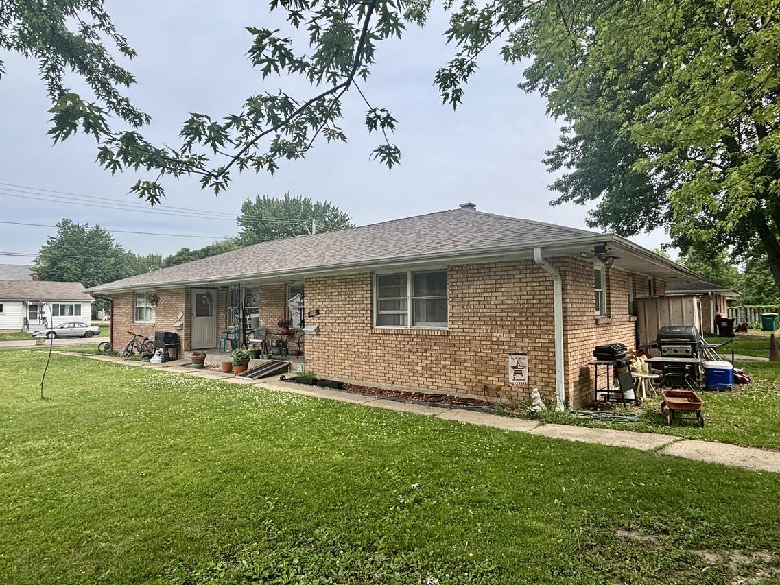 1027 Strawberry Ln., Belvidere, IL 61008