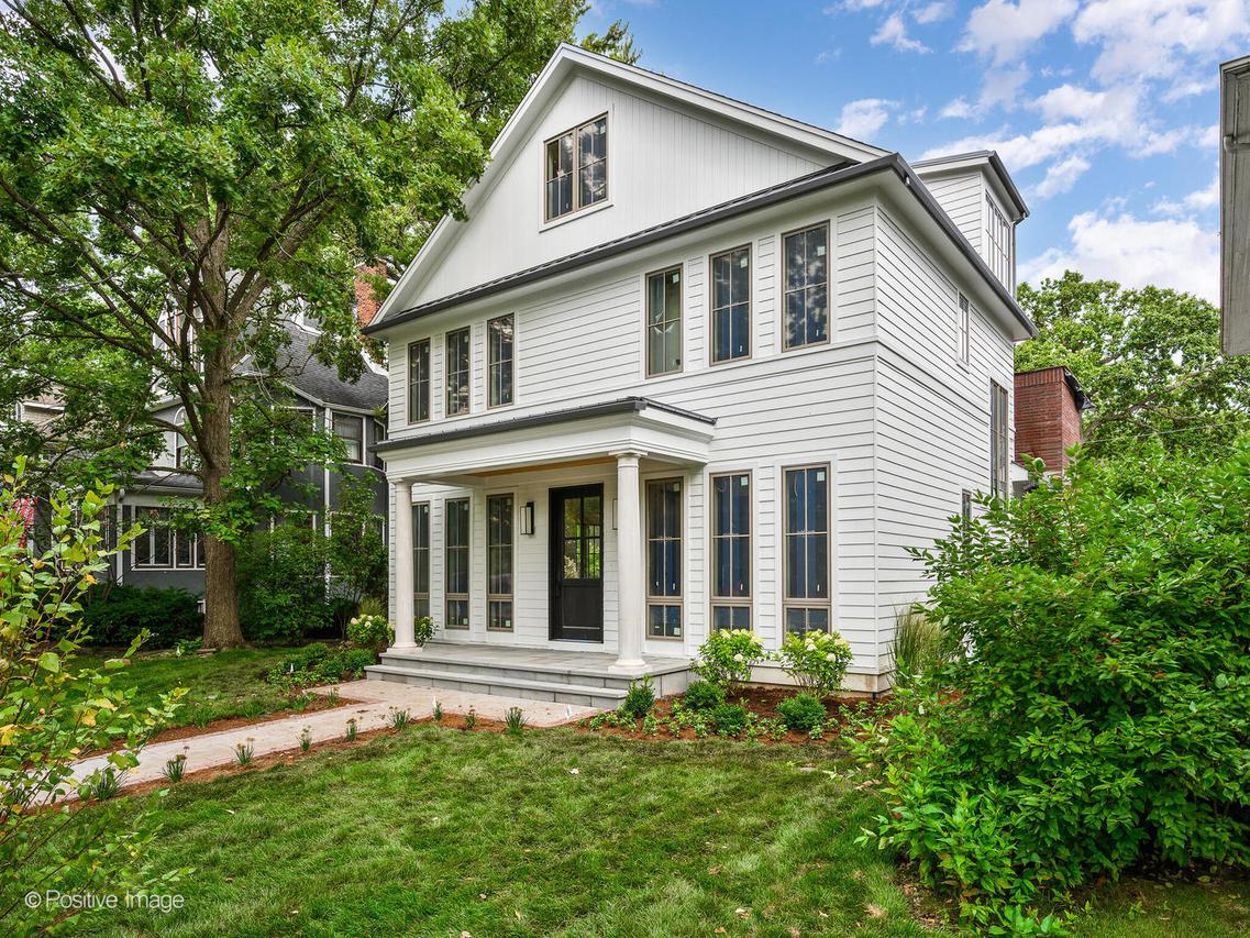 706 Washington Ave., Wilmette, IL 60091