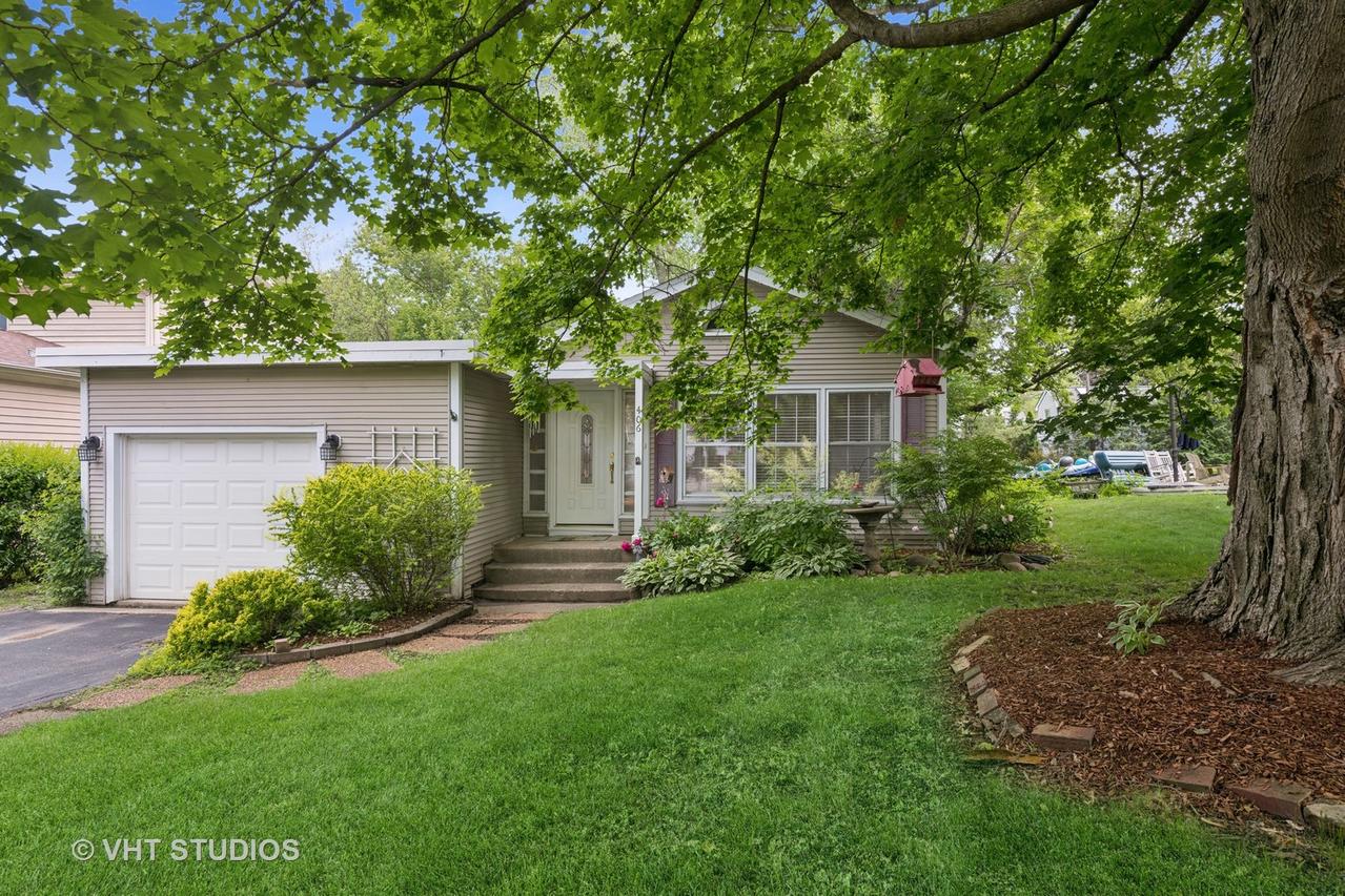 406 E Tower Dr., Tower Lakes, IL 60010