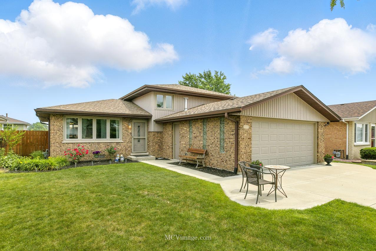 16821 89th Ave., Orland Hills, IL 60487