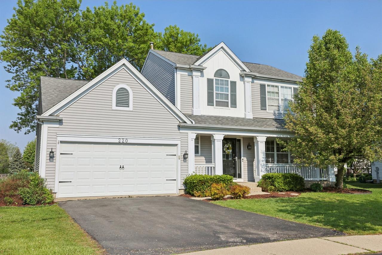 220 Carters Grove Ct., Grayslake, IL 60030