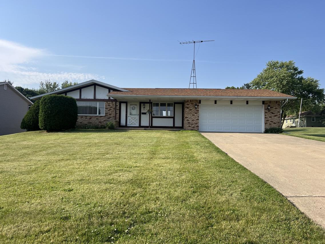 217 E Townline Rd., Lena, IL 61048