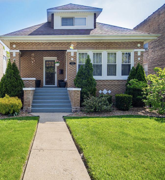 10215 S Charles St., Chicago, IL 60643
