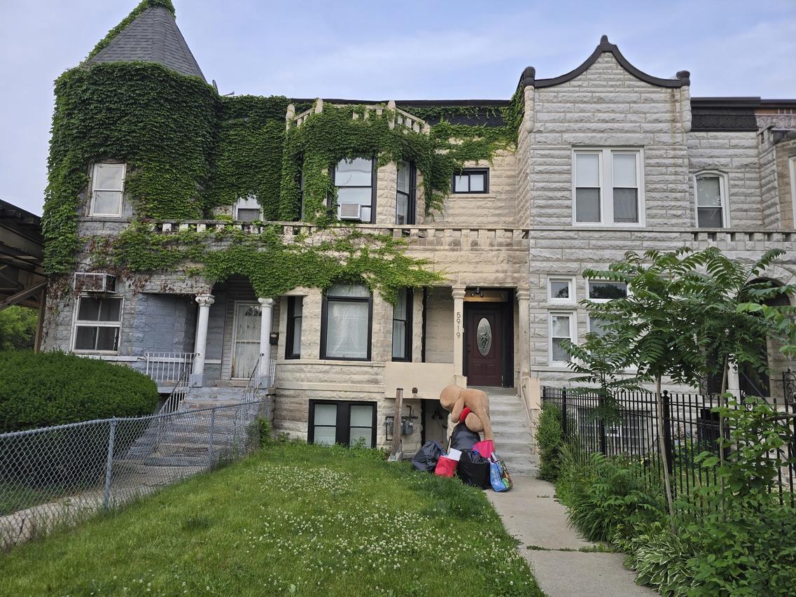 5919 S Indiana Ave., Chicago, IL 60637