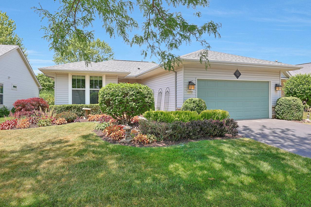 11733 Wildrose Dr., Huntley, IL 60142