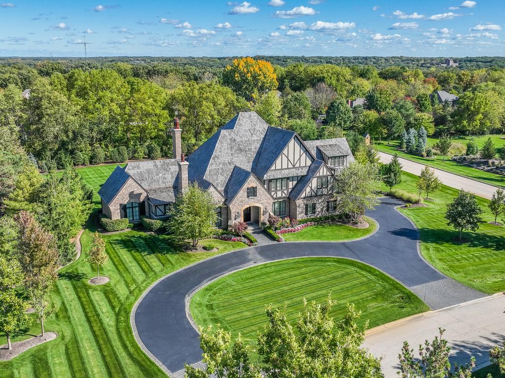 36W400 Hunters Gate Rd., St. Charles, IL 60175