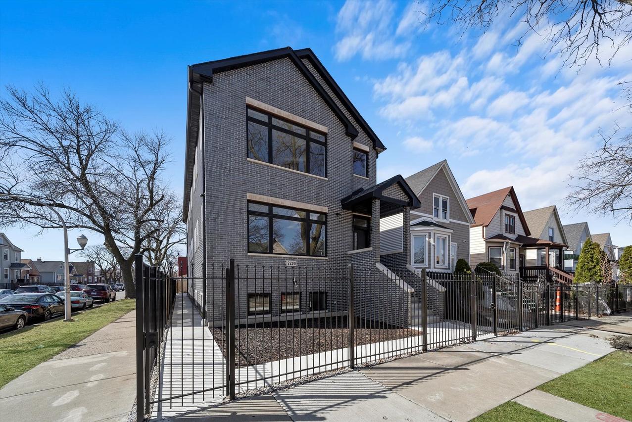 2200 N Kildare Ave., Chicago, IL 60639