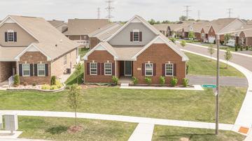 2107 Traemore Ln., New Lenox, IL 60451