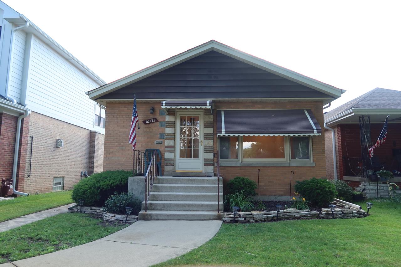 10132 S Fairfield Ave., Chicago, IL 60655