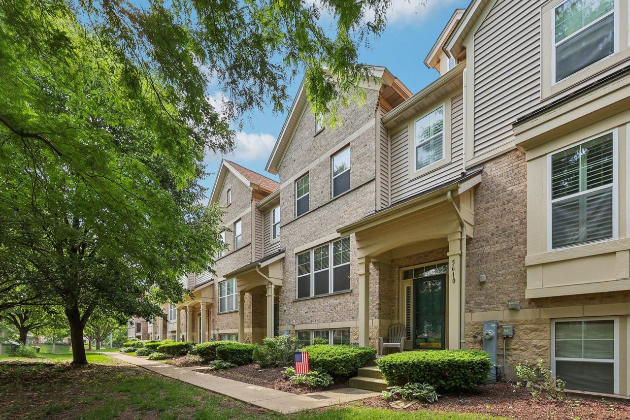 5608 Cambridge Way, Hanover Park, IL 60133