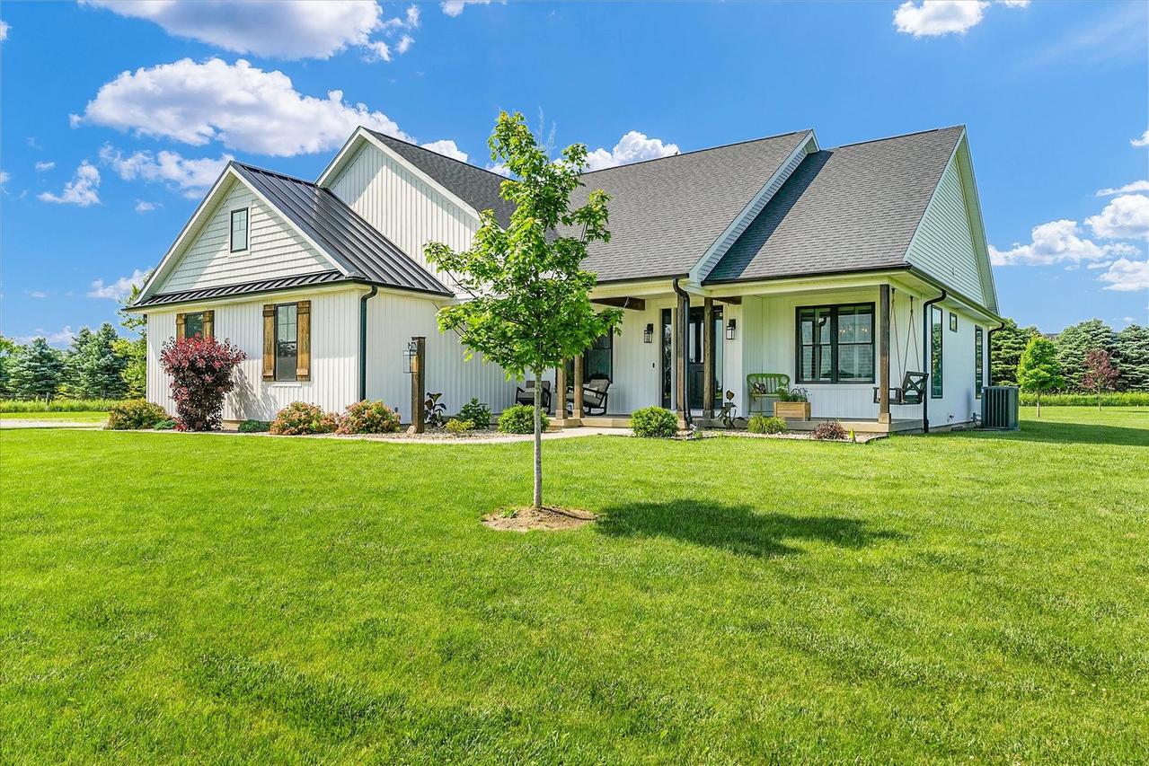 619 County Road 2550, Dewey, IL 61840