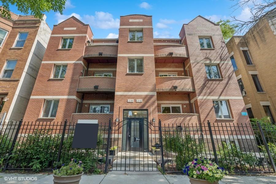 2132 W Evergreen Ave. #1D, Chicago, IL 60622