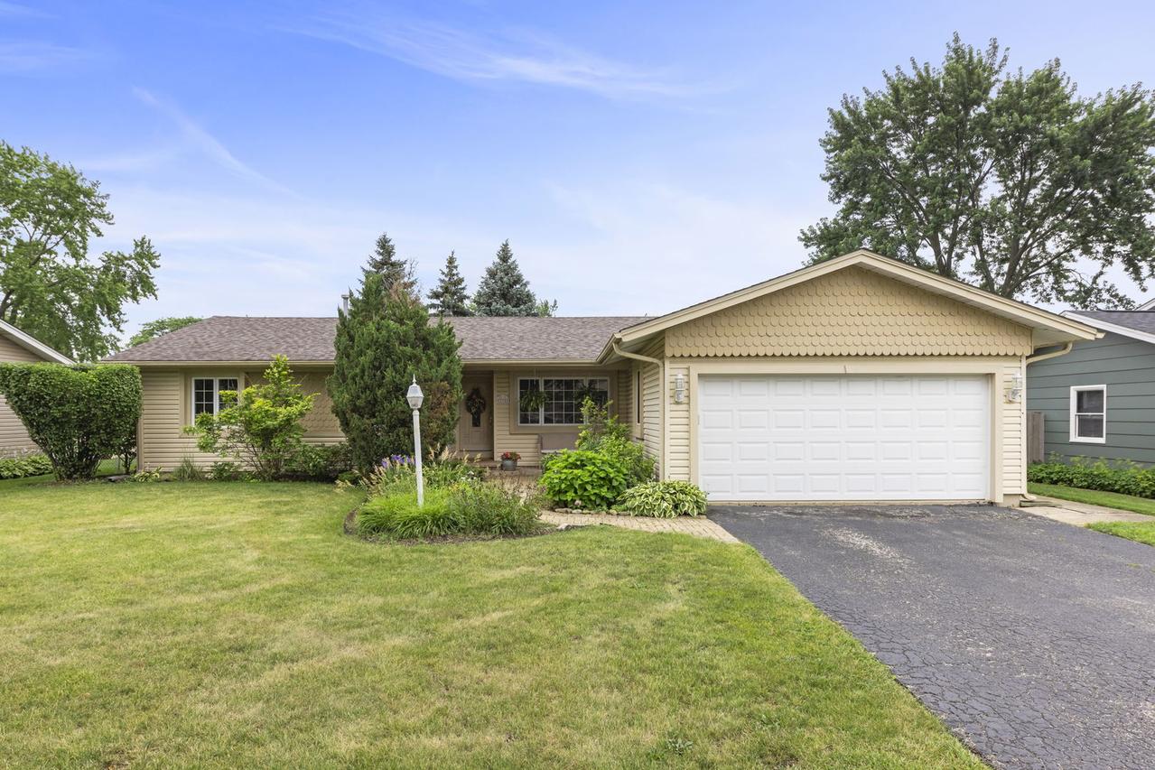 235 Parkchester Rd., Elk Grove Village, IL 60007