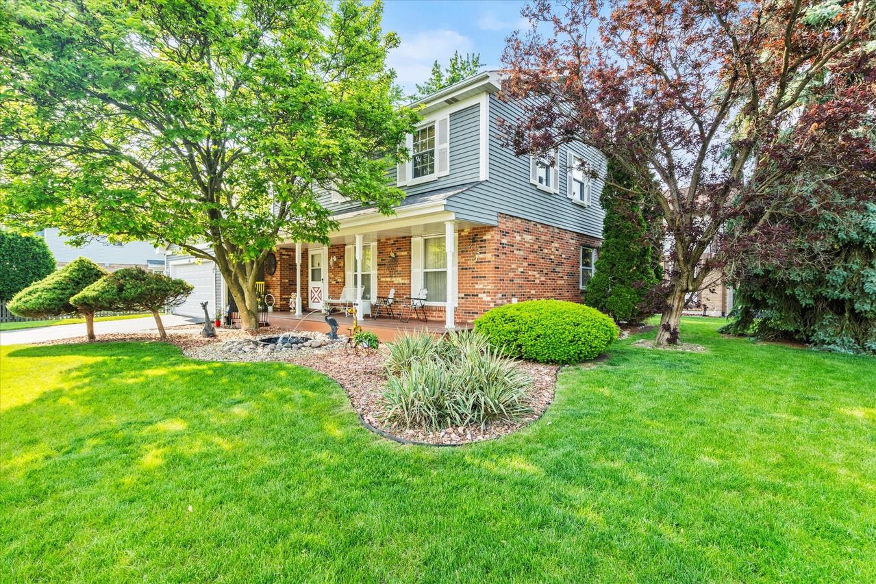620 W 58th St., Westmont, IL 60559