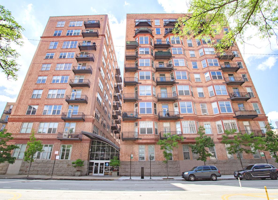500 S Clinton St. #743, Chicago, IL 60607