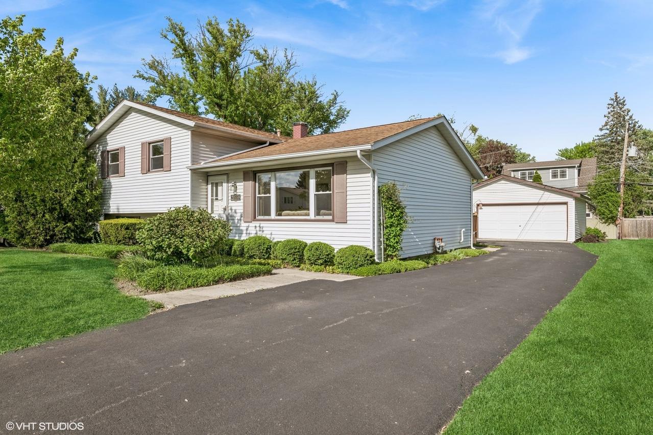 20559 N Celia Ave., Lincolnshire, IL 60069